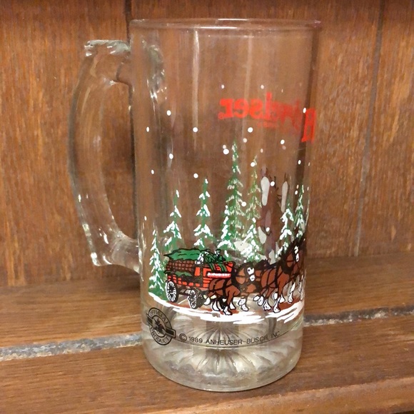 Budweiser Christmas mug - Picture 2 of 8